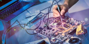 Elektrik Elektronik Mühendisi Maaşları: Özel Sektörde Ne Kadar Kazanıyorlar?